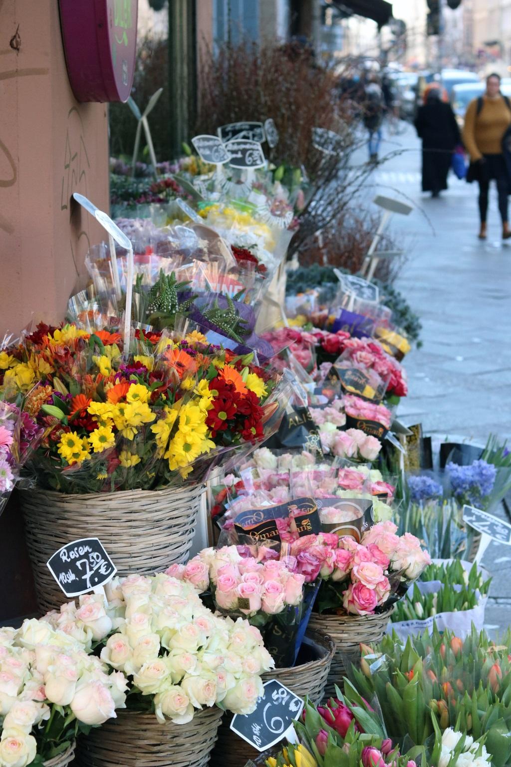 Blumen für die Netfamily TRIGGER. Wir sind bunt, aber kein Strauß.